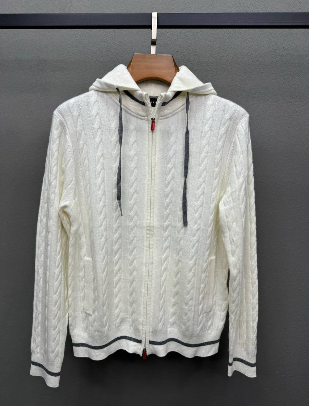 Кардиган Kiton