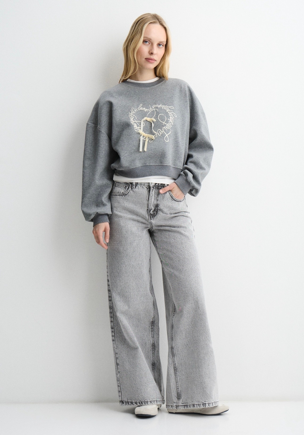 Свитшот Купидон серый