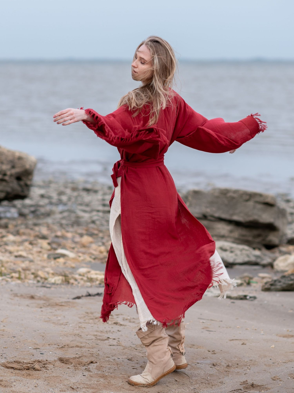 Кимоно с разрезами (красный)