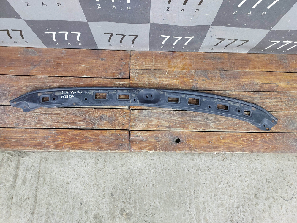 Усилитель переднего бампера Land Cruiser 200 15-21 Б/У Оригинал 5252160170