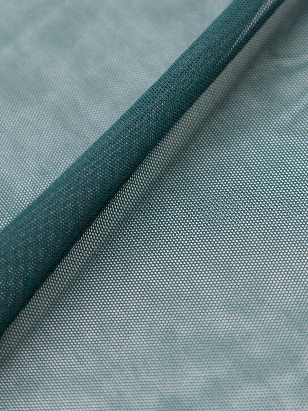 Сетка эластичная изумруд НОВАЯ метражом (Турция)