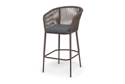 "Марсель" стул барный плетеный из роупа, каркас из стали коричневый (RAL8016) муар, роуп коричневый круглый, ткань темно-серая 027 NEW