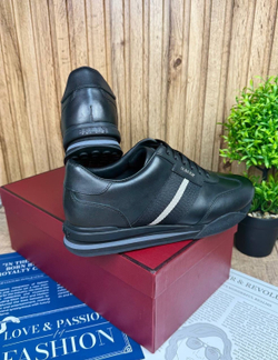 Кроссовки Bally