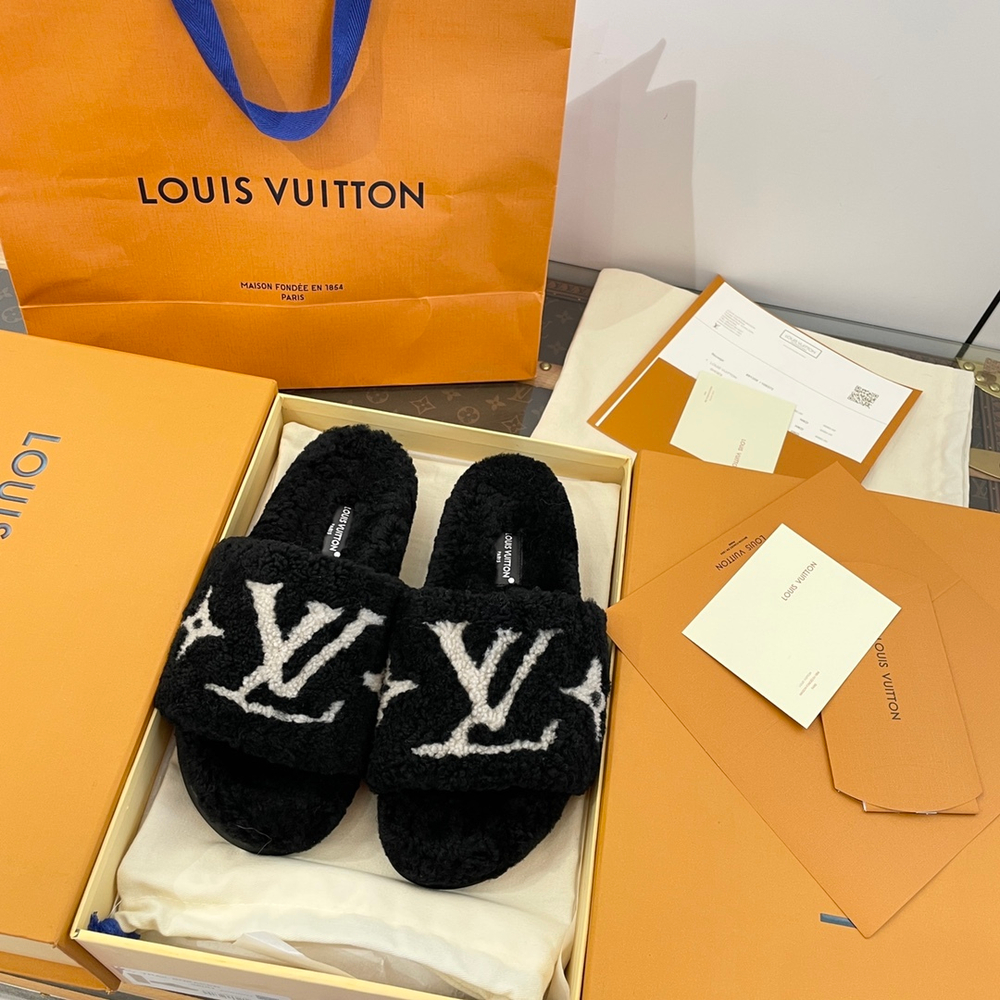 Louis Vuitton Paseo Flat Comfort Mule