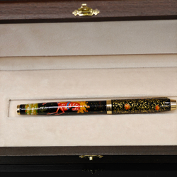 Ручка с колпачком расписная Parker красный Сказочный Конь" в футляре