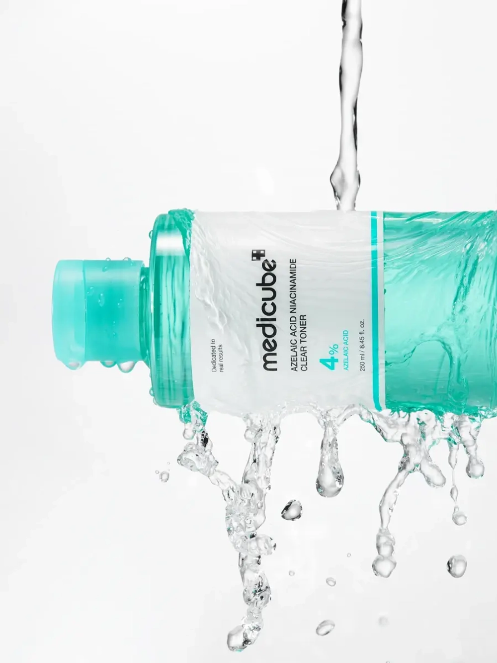 Medicube Очищающий тонер с 4% азелаиновой кислоты Azelaic Acid Niacinamide Clear Toner 250 мл