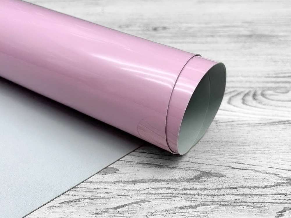 Нежно розовая натуральная лаковая кожа Cotton Candy в наличии