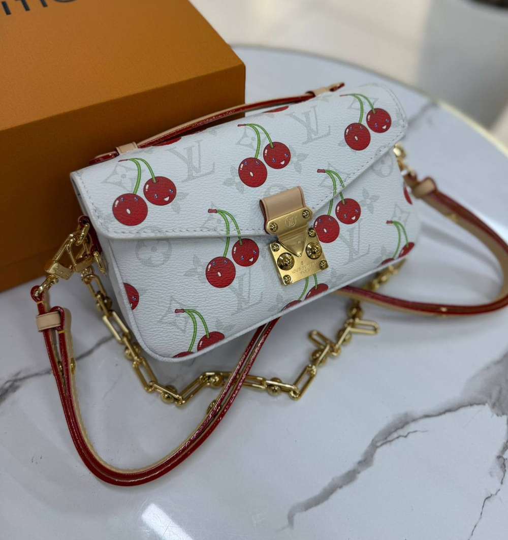 Сумка Louis Vuitton