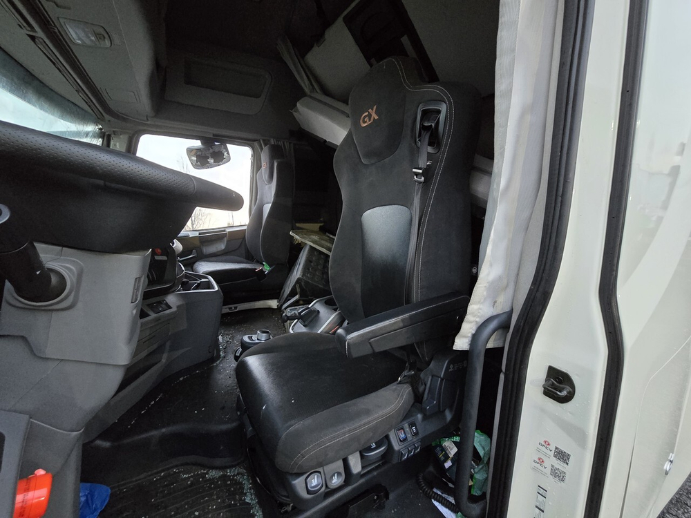 Сиденье водительское пневматическое 2023г