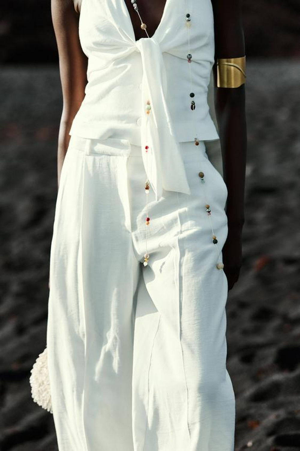 ZARA ШИРОКИЕ БРЮКИ С ЗАЩИПАМИ, ЭКРЮ