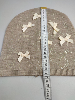 Шапка с бантиками