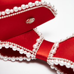 Бант-бабочка красный с жемчужным декором