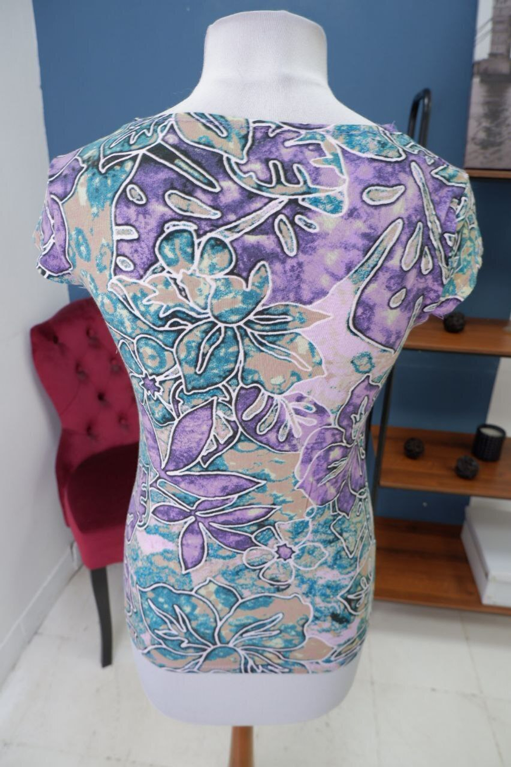 Футболка стильная 44-46 размер