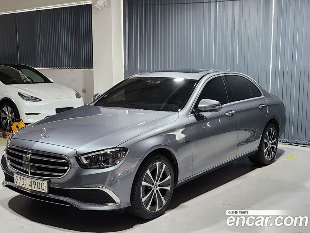 Mercedes-Benz E-Class W213 E300e 4MATIC Exclusive (01.2021)
