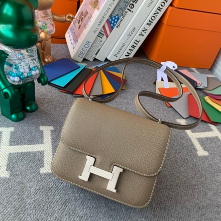 Hermes Constance 18