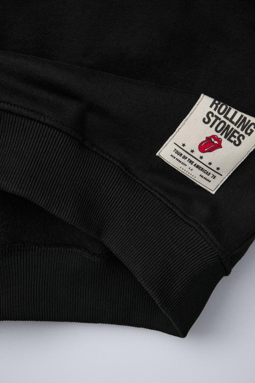 ZARA ХУДИ С ПРИНТОМ ROLLING STONES © И СТРАЗАМИ, ЧЕРНЫЙ