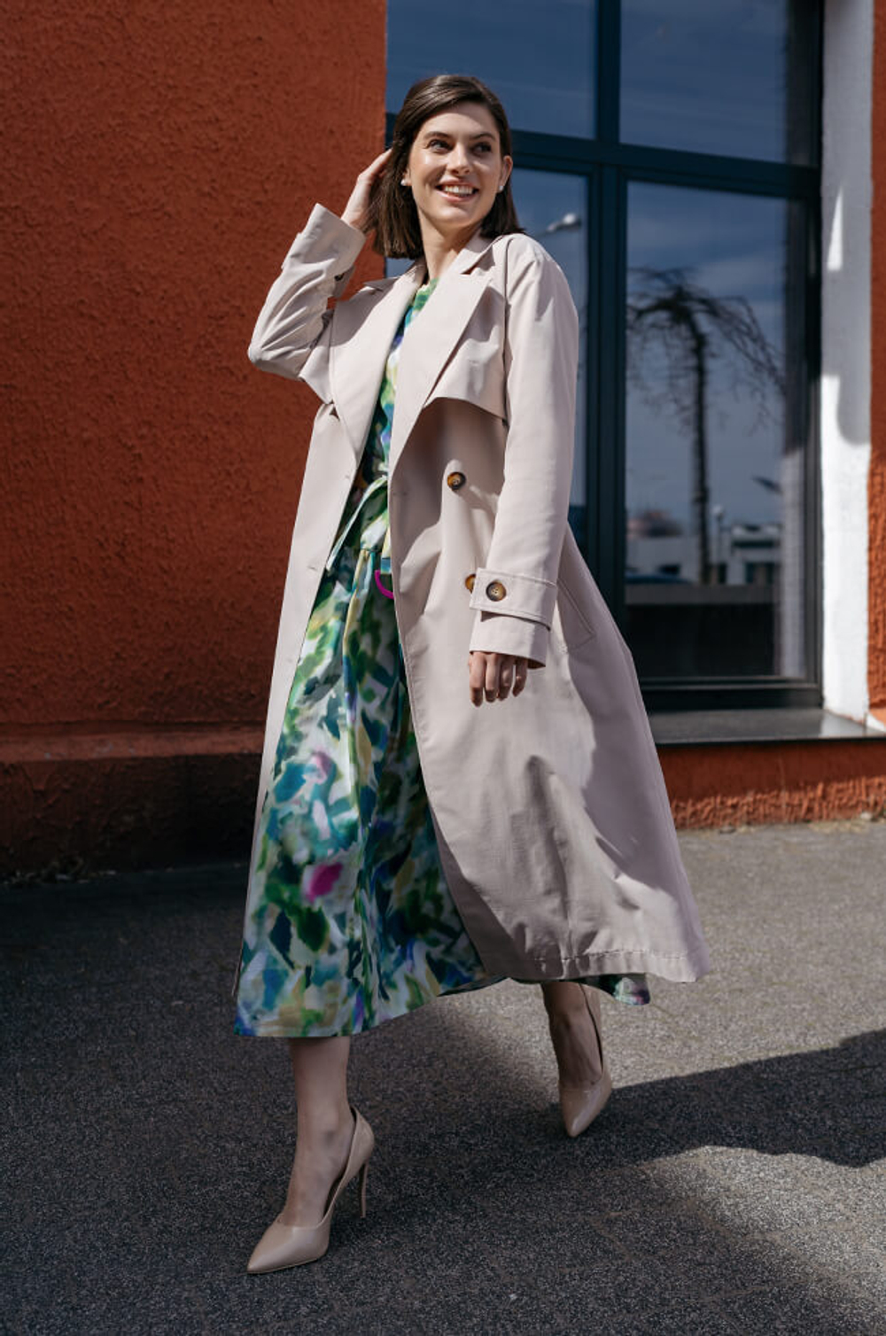 0082 Плащ женский (бежевый)