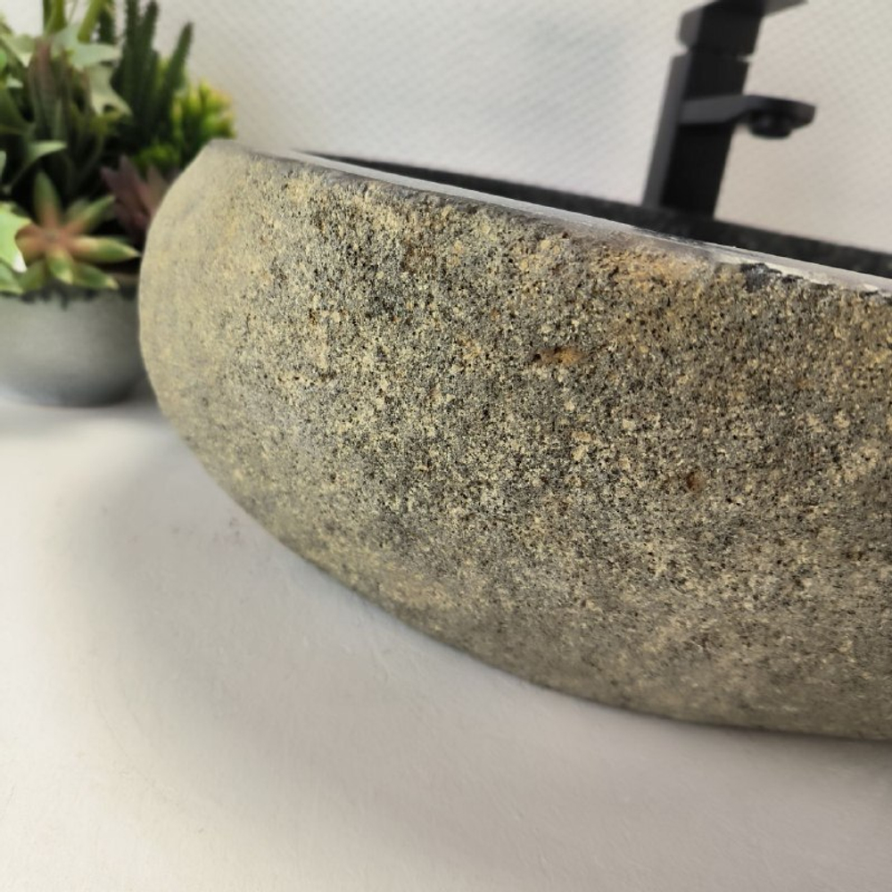 Каменная раковина из речного камня RS-63510 (63*37*16) 0124