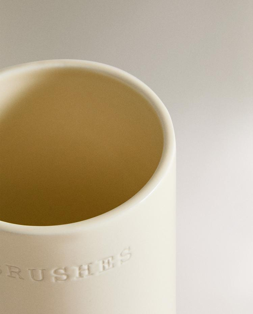 ZARA HOME КЕРАМИЧЕСКАЯ ПОДСТАВКА ДЛЯ КУХОННЫХ ПРИНАДЛЕЖНОСТЕЙ, КРЕМОВЫЙ