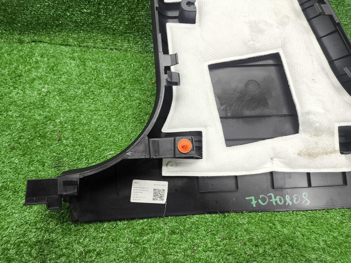 Накладка стойки правая Chery Arrizo 8 (2022-н.в.)