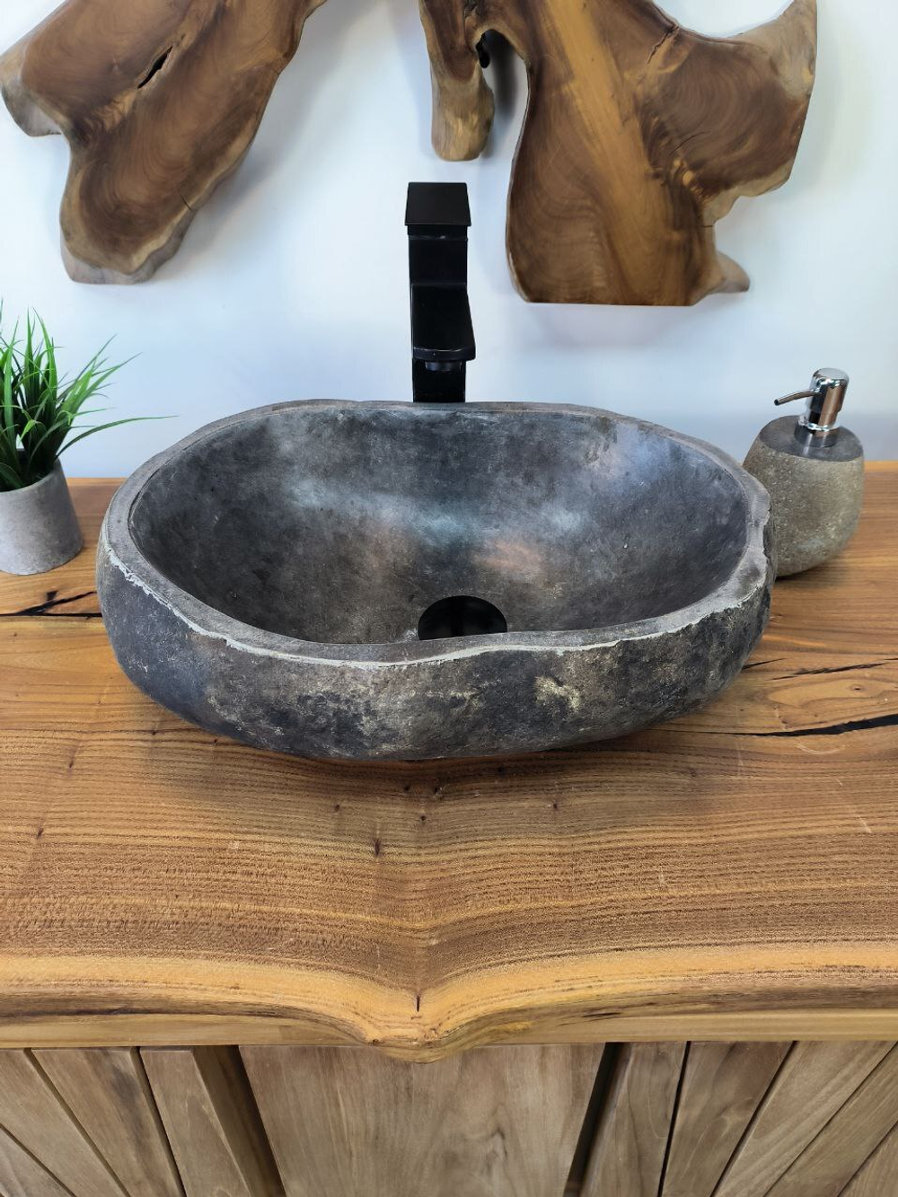 Раковина из речного камня RS-65782 44х31х15 из натурального камня