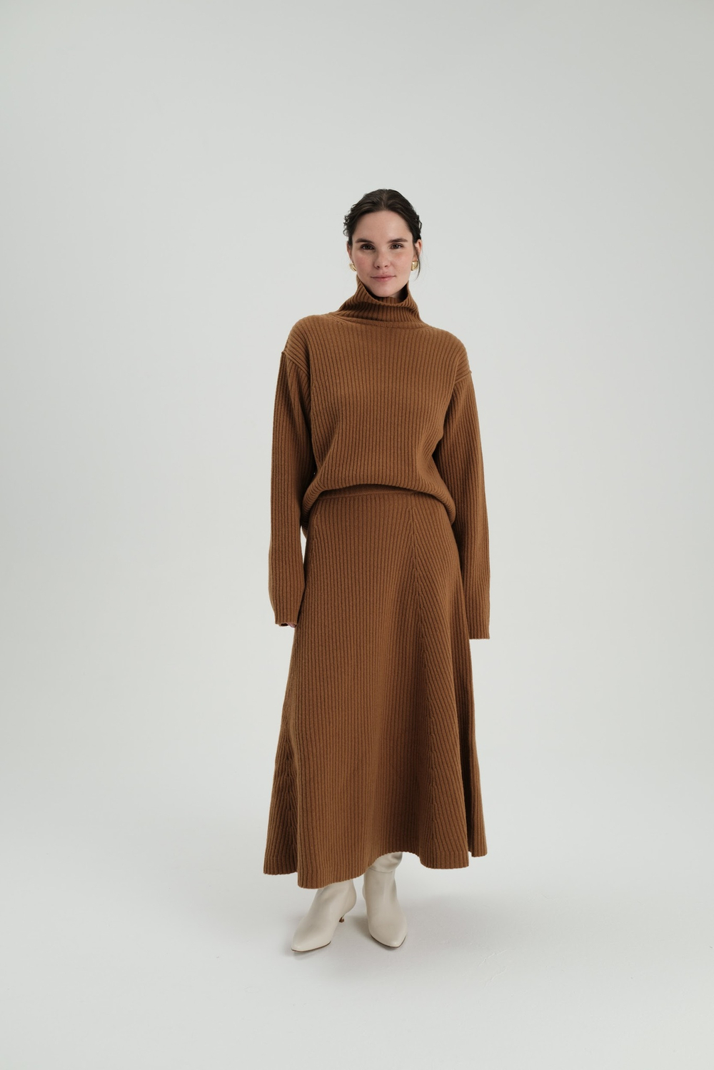 Коричневая шерстяная юбка