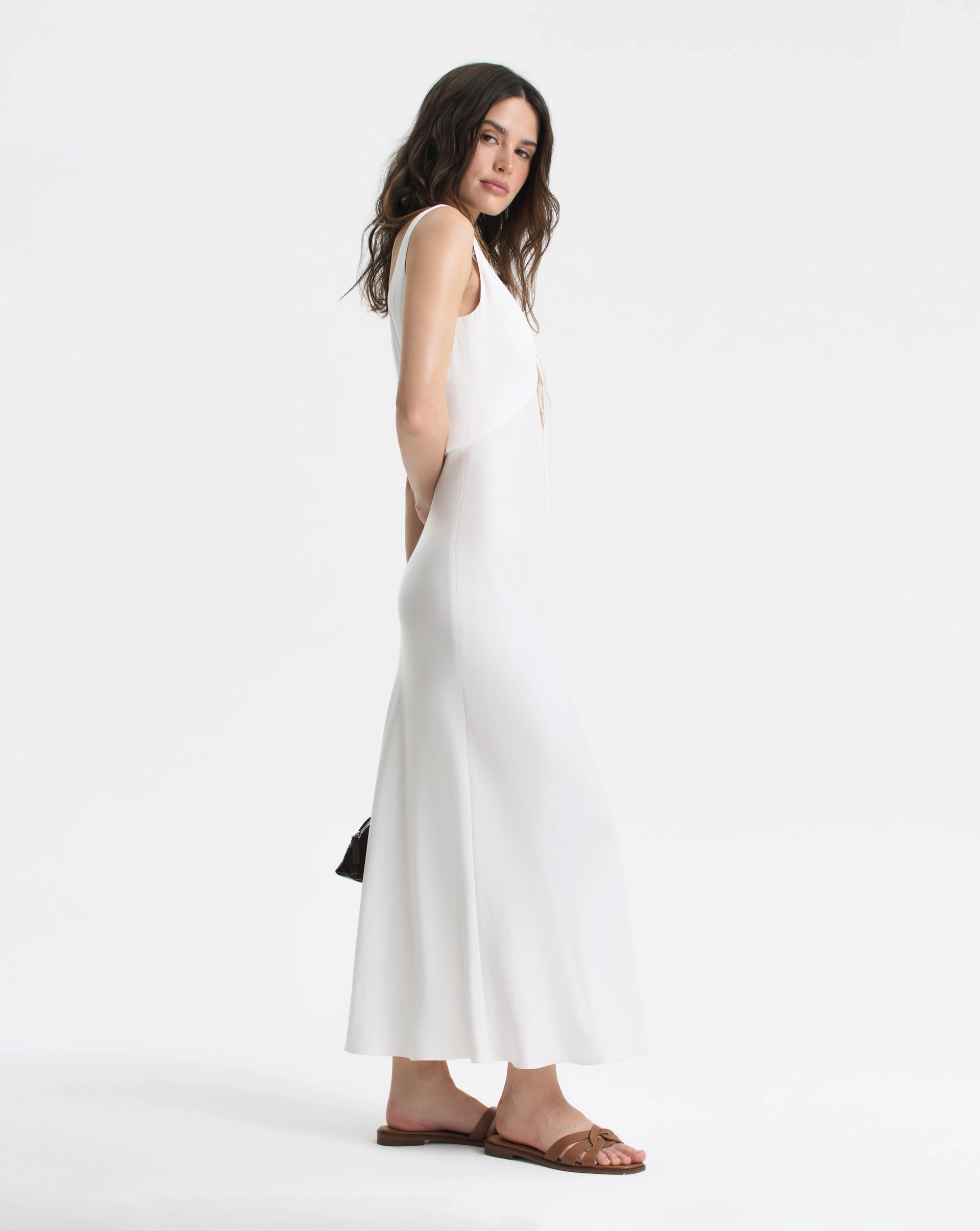 Платье с фигурным лифом