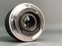 Canon RF 16mm F2.8 STM