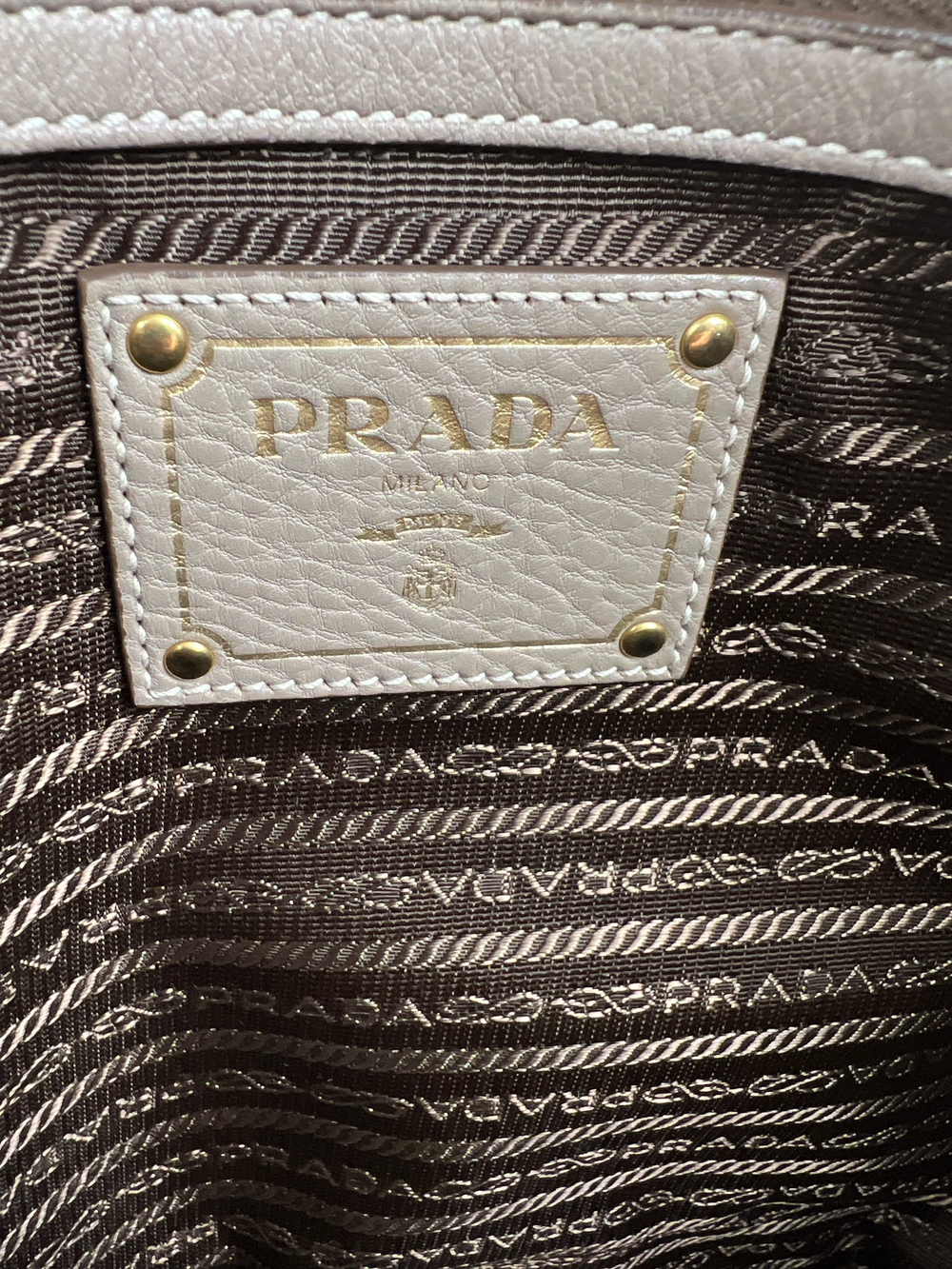 Cумка Prada Vitello