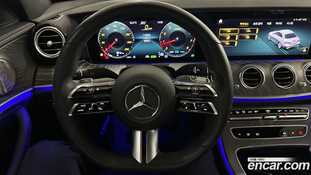 Mercedes-Benz E-Class W213 E350 4MATIC AMG Line (12.2022)