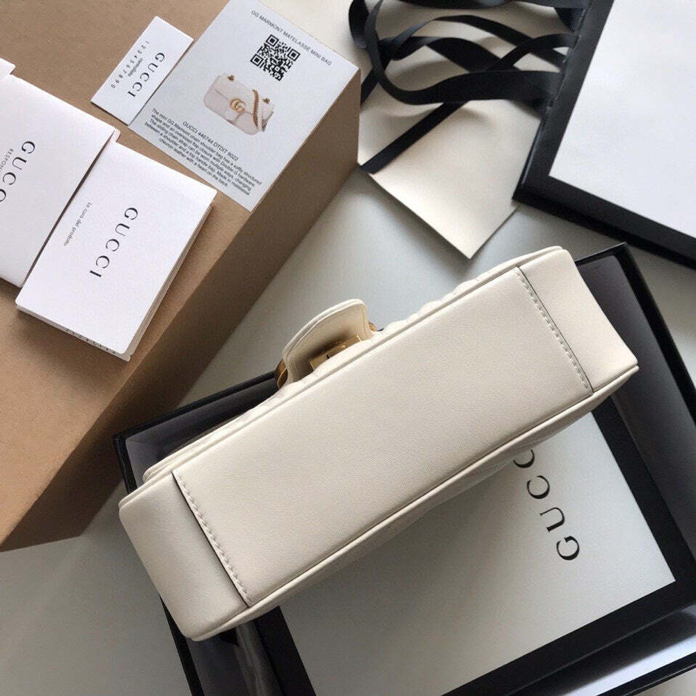 Gucci Marmont 22 cm