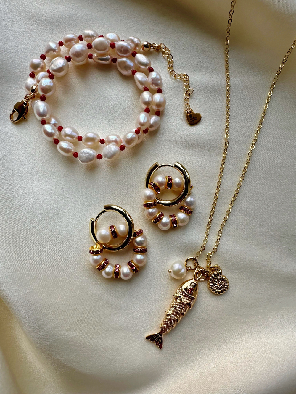 Серьги Черри с жемчугом и розовыми кристаллами