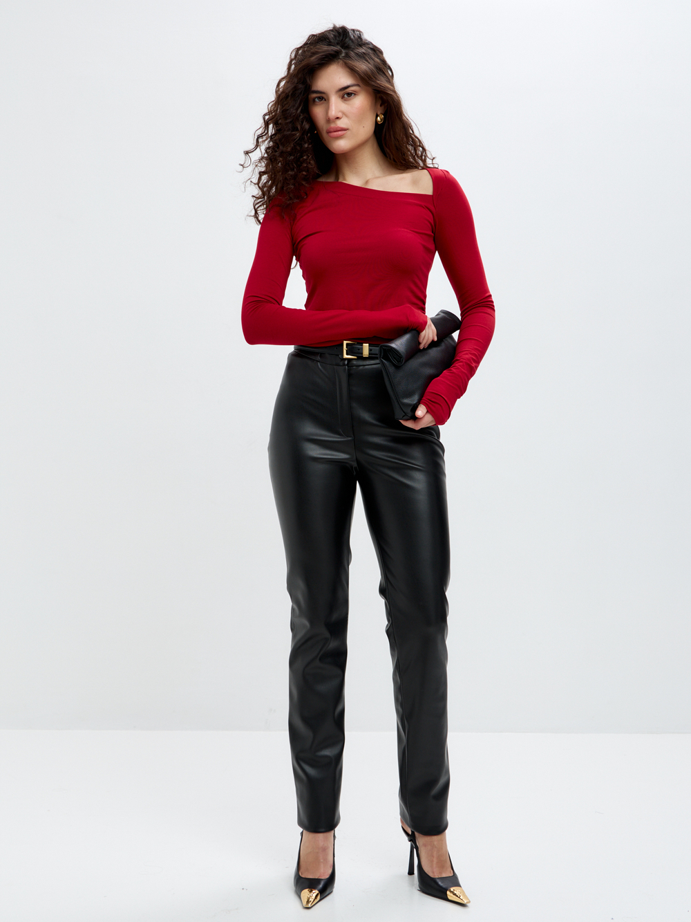 Брусничный лонгслив Jane с асимметричным вырезом