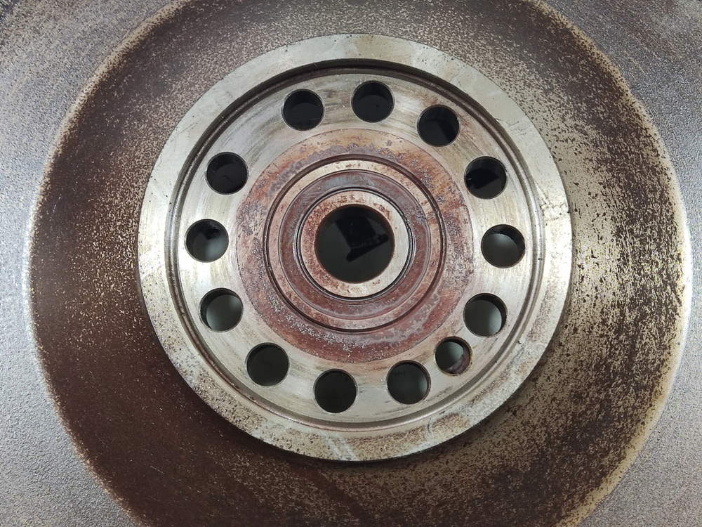 Маховик двигателя