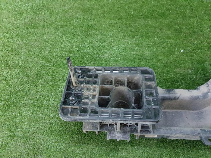 Усилитель задний Genesis GV80 (2020-н.в.)