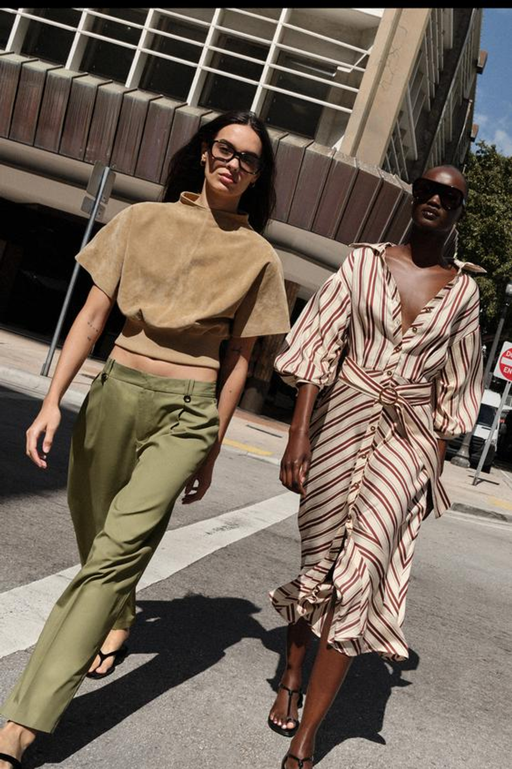 ZARA БРЮКИ ЧИНОС ПРЯМОГО КРОЯ, ХАКИ