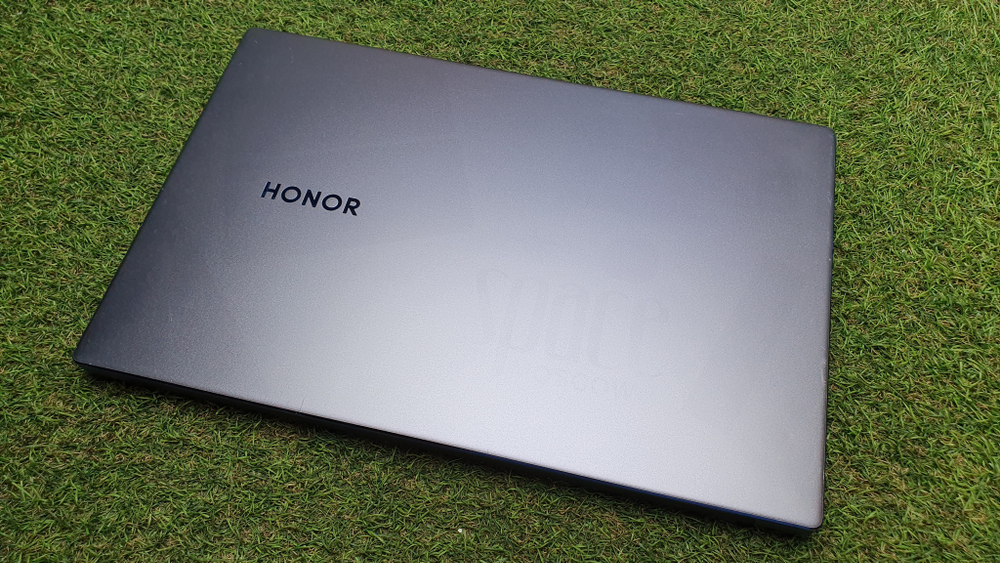 Ноутбук HONOR Ryzen 5/8Gb/FHD/MagicBook 15 BHR-WAQ9HNR/Windows 10