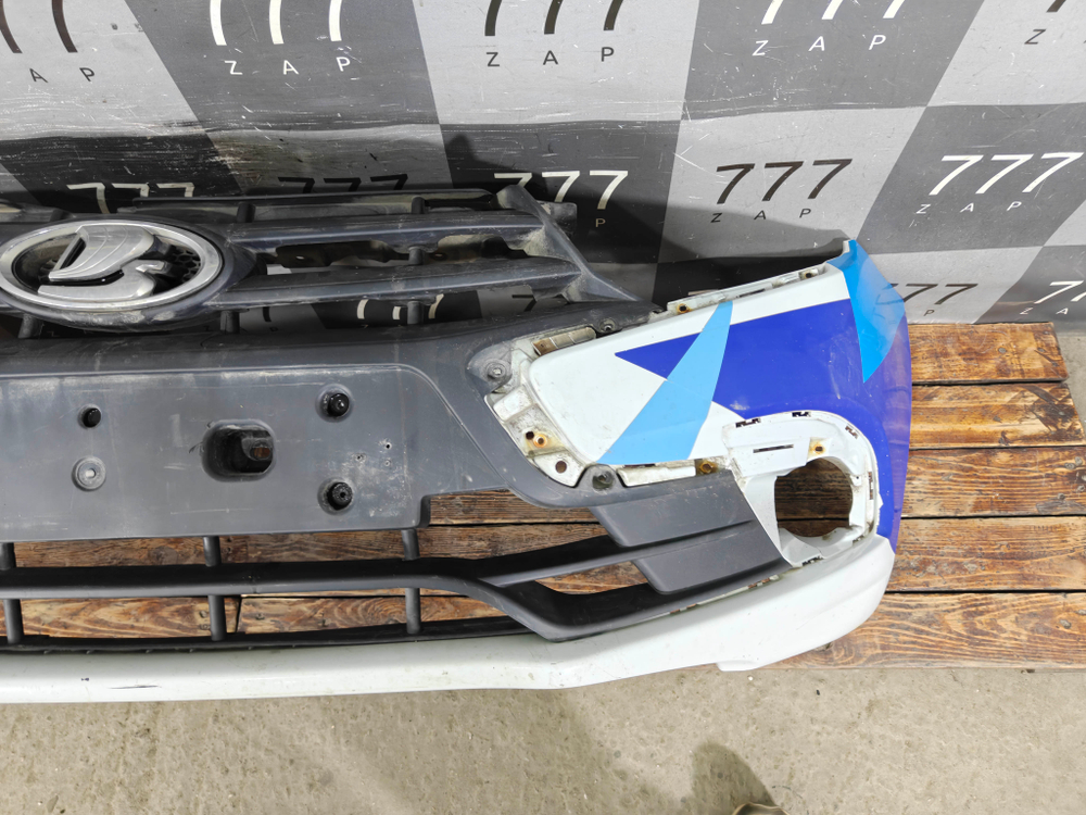 Бампер передний + Решетка радиатора LADA Granta 18-нв Б/У Оригинал 8450103785