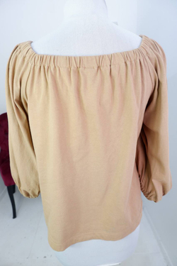 Топ Uniqlo в романтичном исполнении, маркировка ХS, на 42 размер