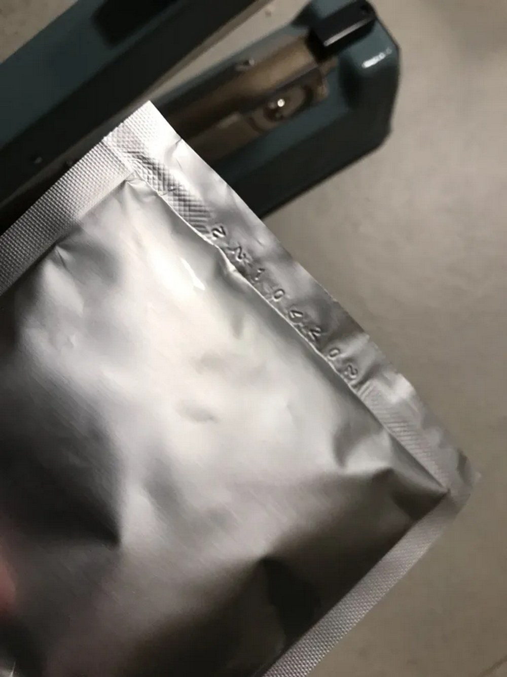 Ручной запайщик пакетов FS-300B (шов 8мм, с проставлением даты)