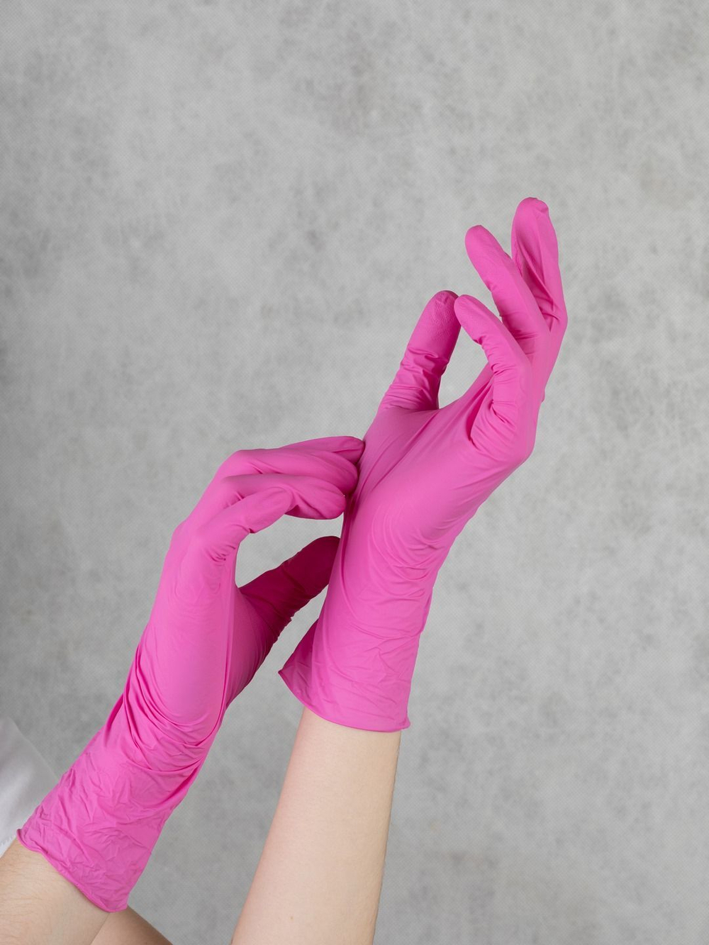 Перчатки нитриловые NitriMAX фуксия 3,5гр S (уп.50пар)