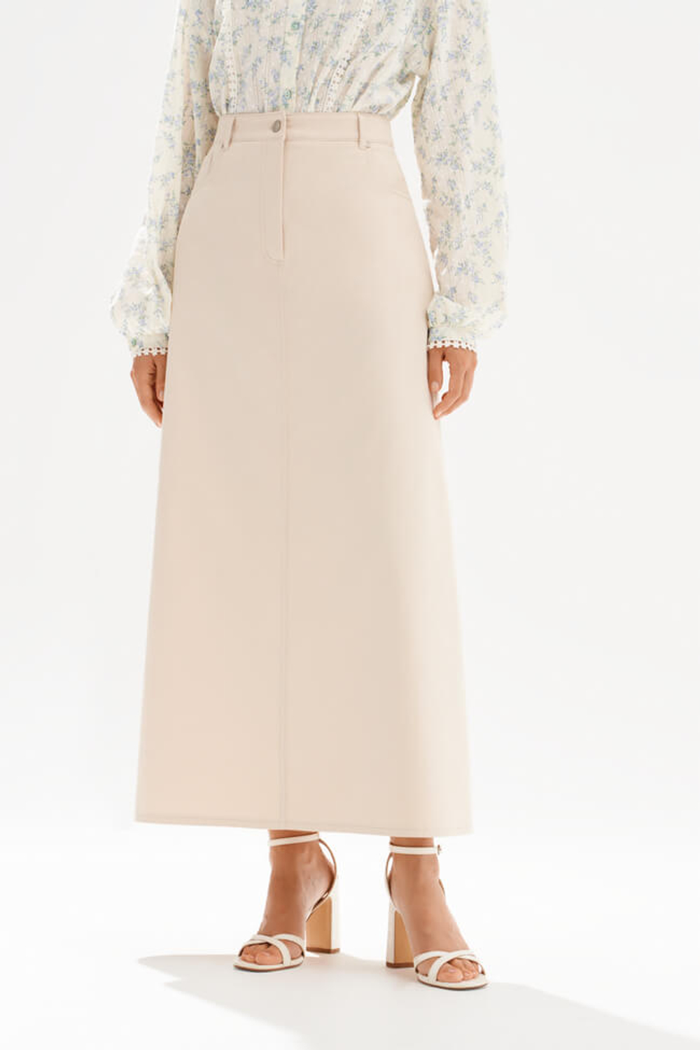 4962 Юбка женская (бежевый)