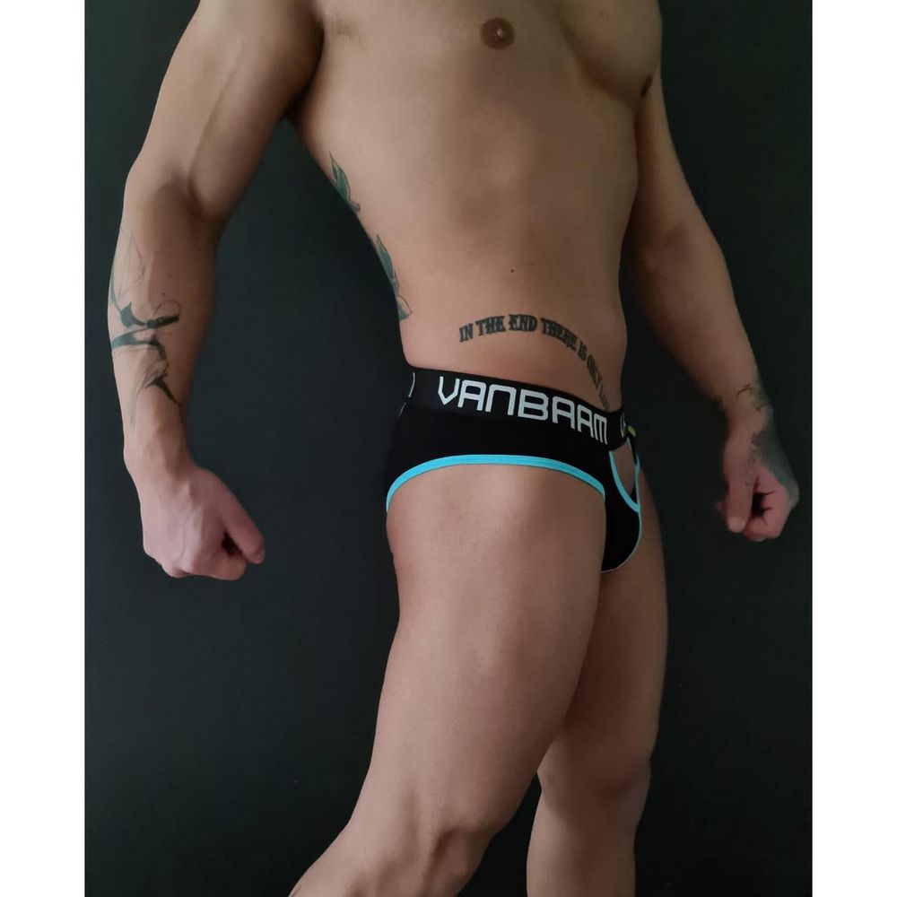 Мужские трусы слипы черные с вырезами Van Baam 48133