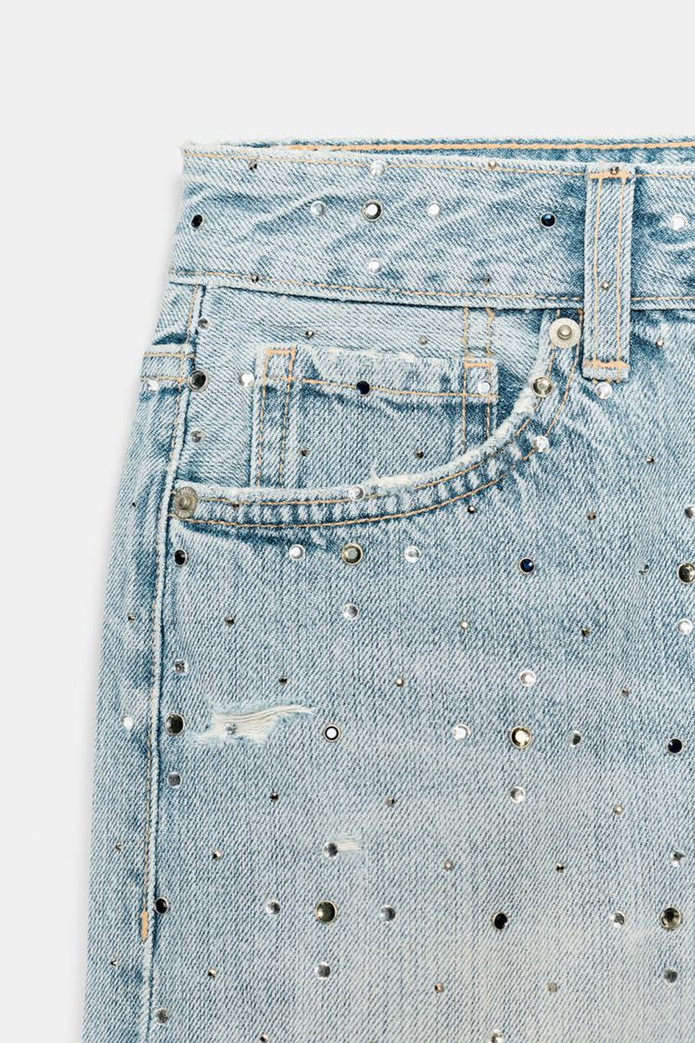 ZARA ДЖИНСОВЫЕ ШОРТЫ TRF СО СРЕДНЕЙ ПОСАДКОЙ И ДЕКОРОМ, ГОЛУБОЙ