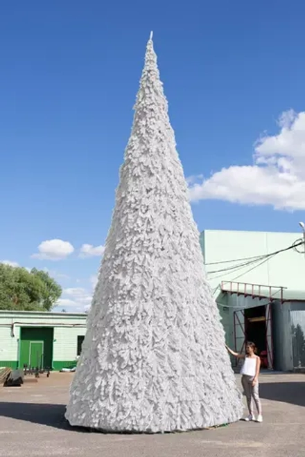 Уличная елка Русская белая 22 м., каркасная, ПВХ, Green Trees (GT22RUSPVCW)