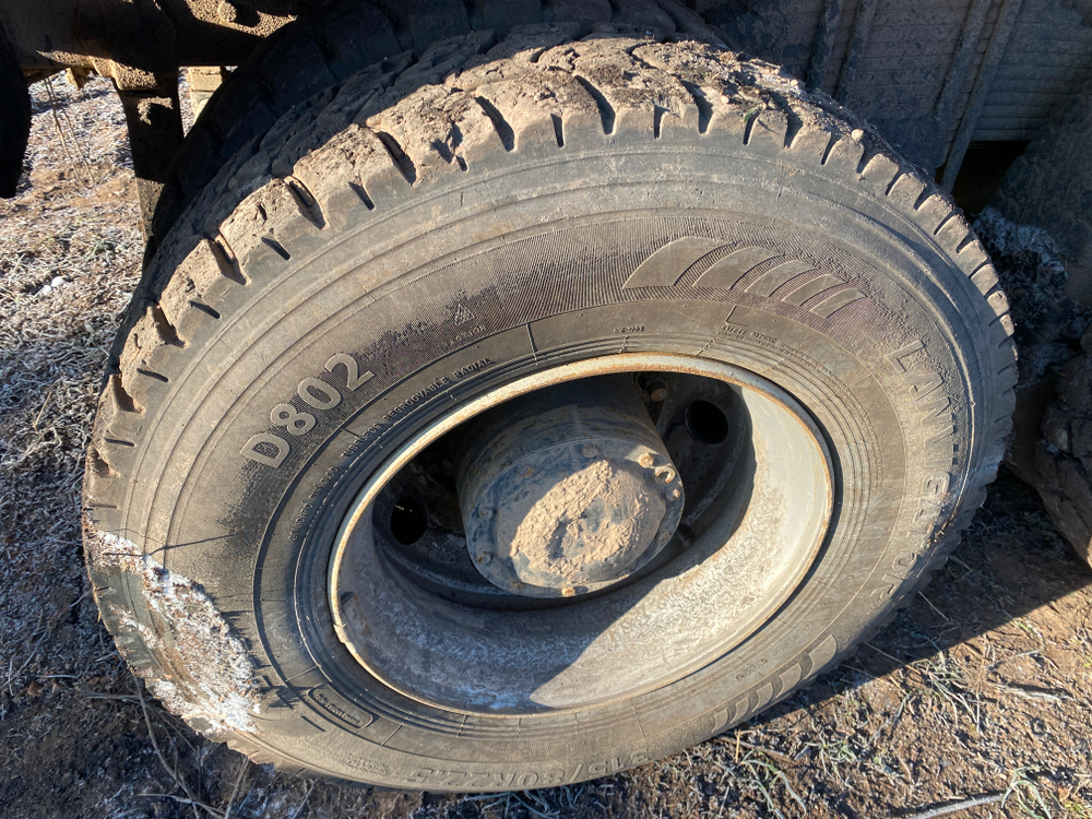 Shacman (Shaanxi) SX* 6x6 Самосвал SX32586T385 (Дизельный, 11,6 л, 369 л.с., МТ)