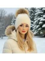 шапка ангора с меховым помпоном зимняя пушистая стильная