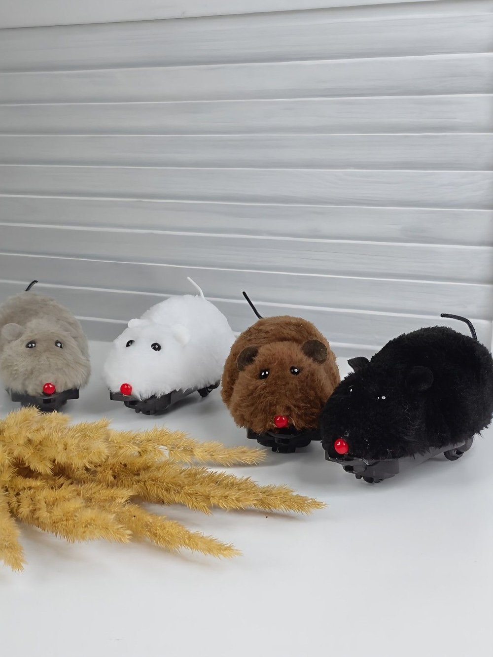 Игрушка Мышь на радиоуправлении цвет черный (202073373-1)