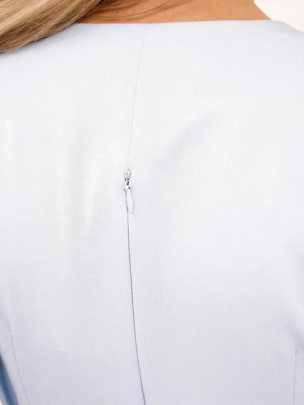 Платье с пышной юбкой