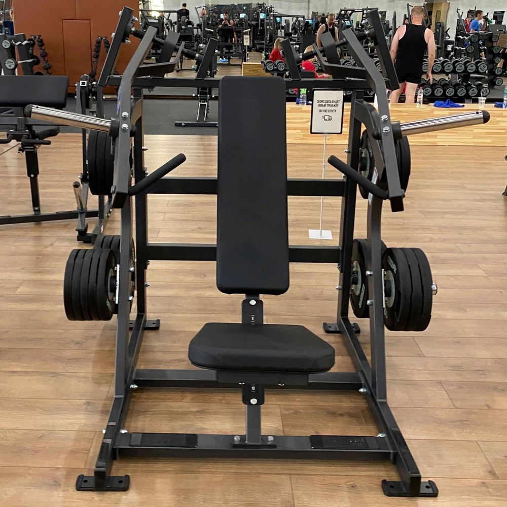 SM2013 Независимый жим широким хватом на верх груди